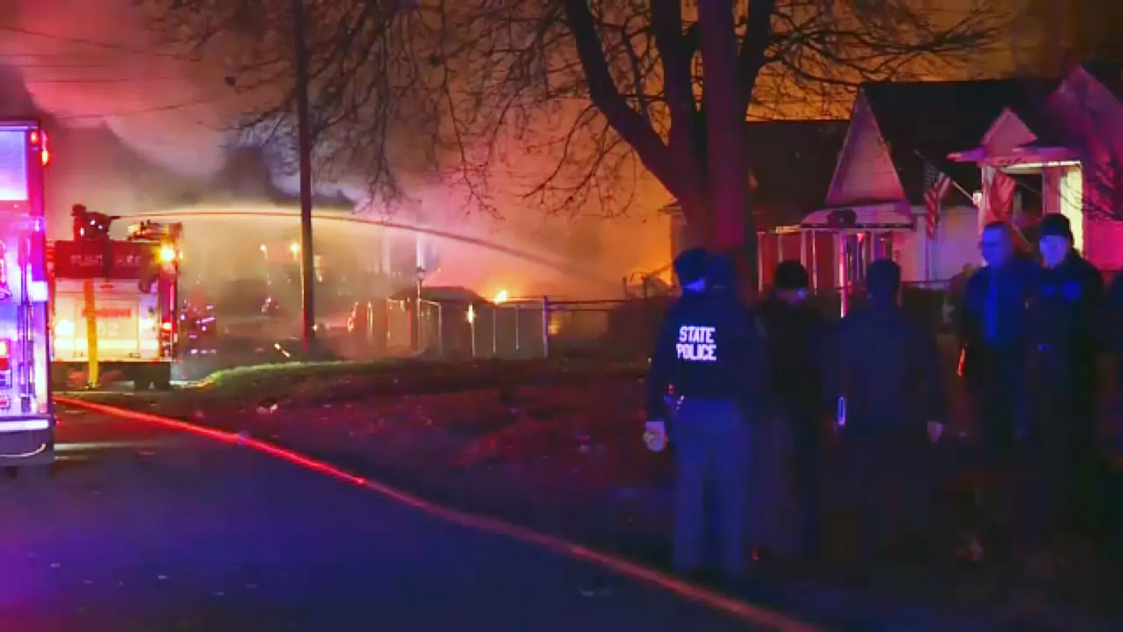 Flint exposition sees fire after blasts