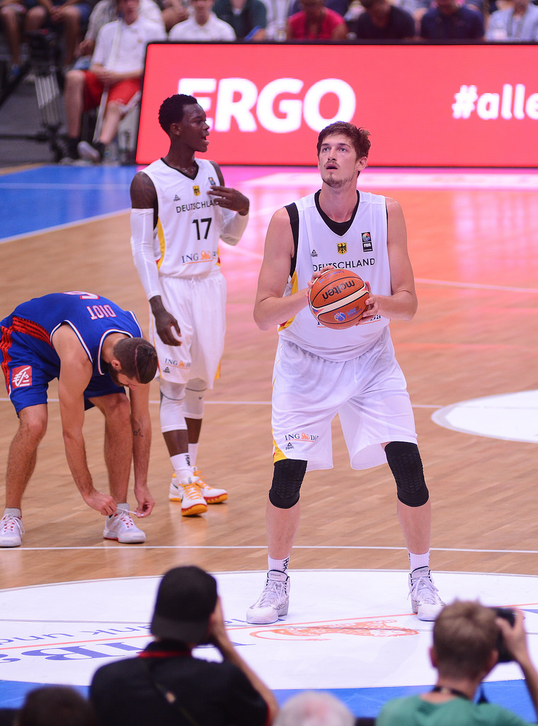 Tibor Pleiß Net Worth 2018: What is this basketball player worth?