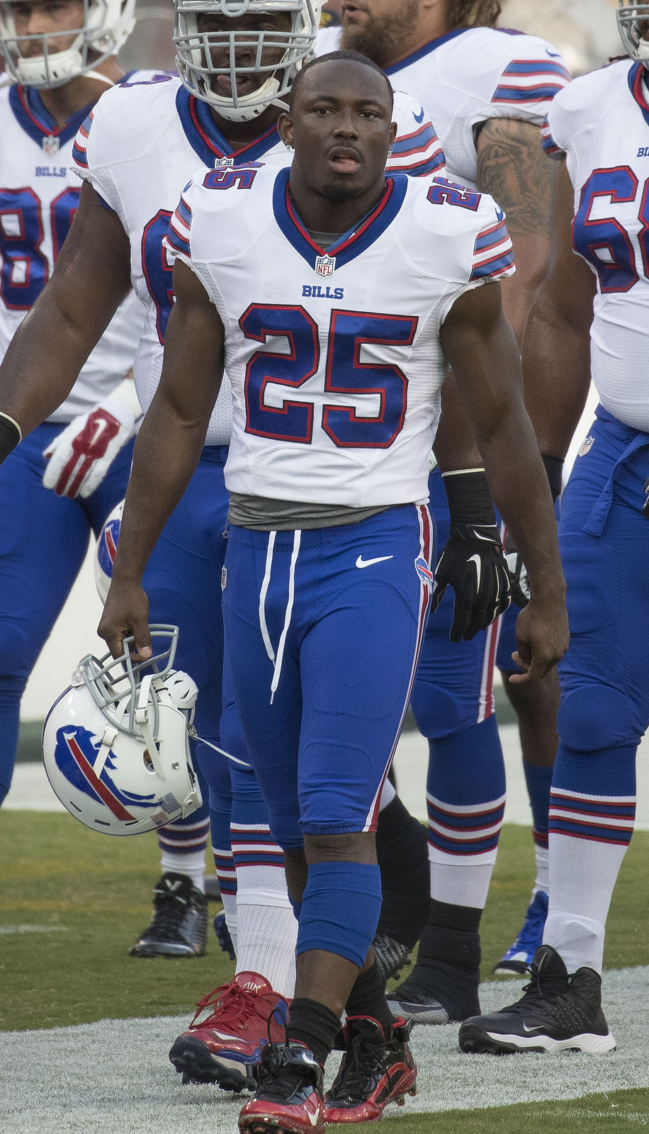 lesean-mccoy-net-worth-2018-what-is-this-nfl-football-player-worth