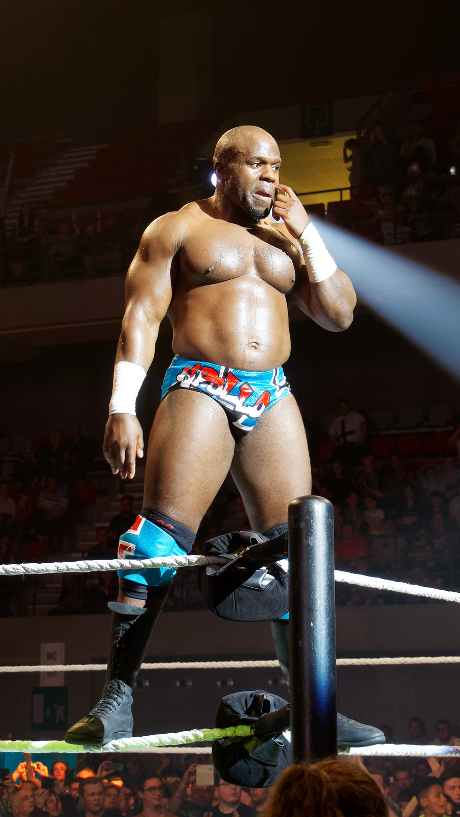 Apollo Crews Net Worth 2018: What is this wrestler worth?