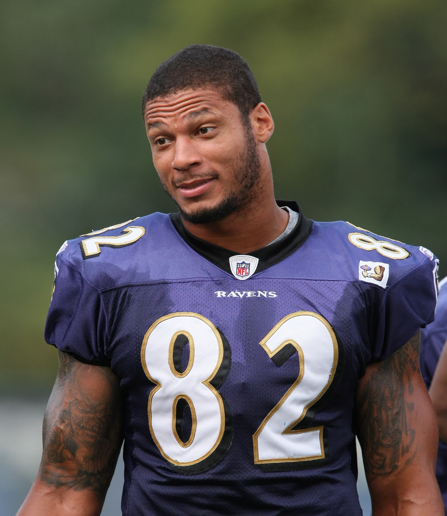 L. J. Smith Net Worth 2018: What is this NFL football player worth?