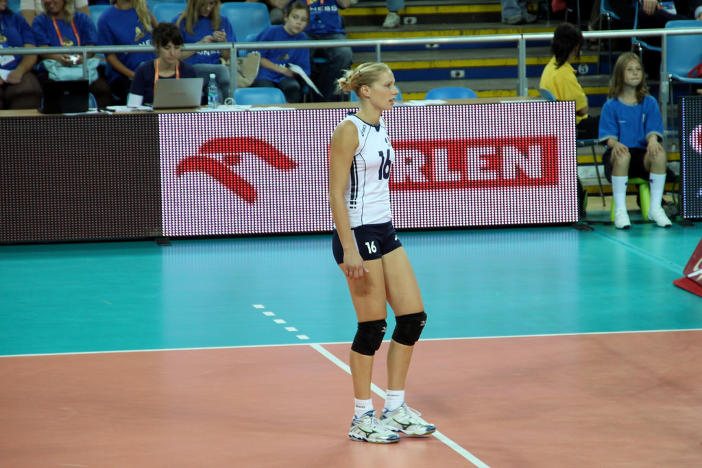Estelle Quérard Net Worth 2018: What is this volleyball player worth?