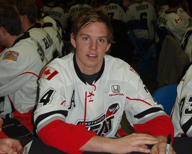 Matt Keith Net Worth 2018: What is this ice hockey player worth?