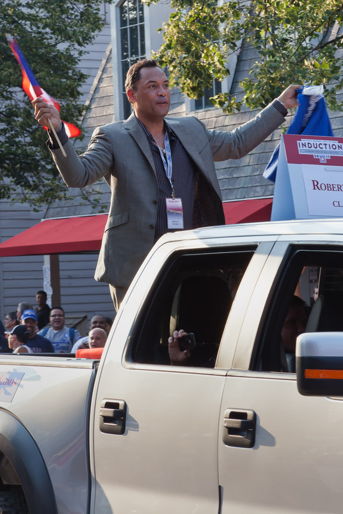 Roberto Alomar Net Worth 2018: What is this baseball player worth?