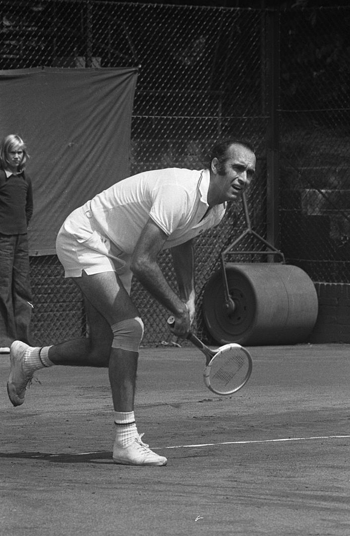 Andres Gimeno Net Worth