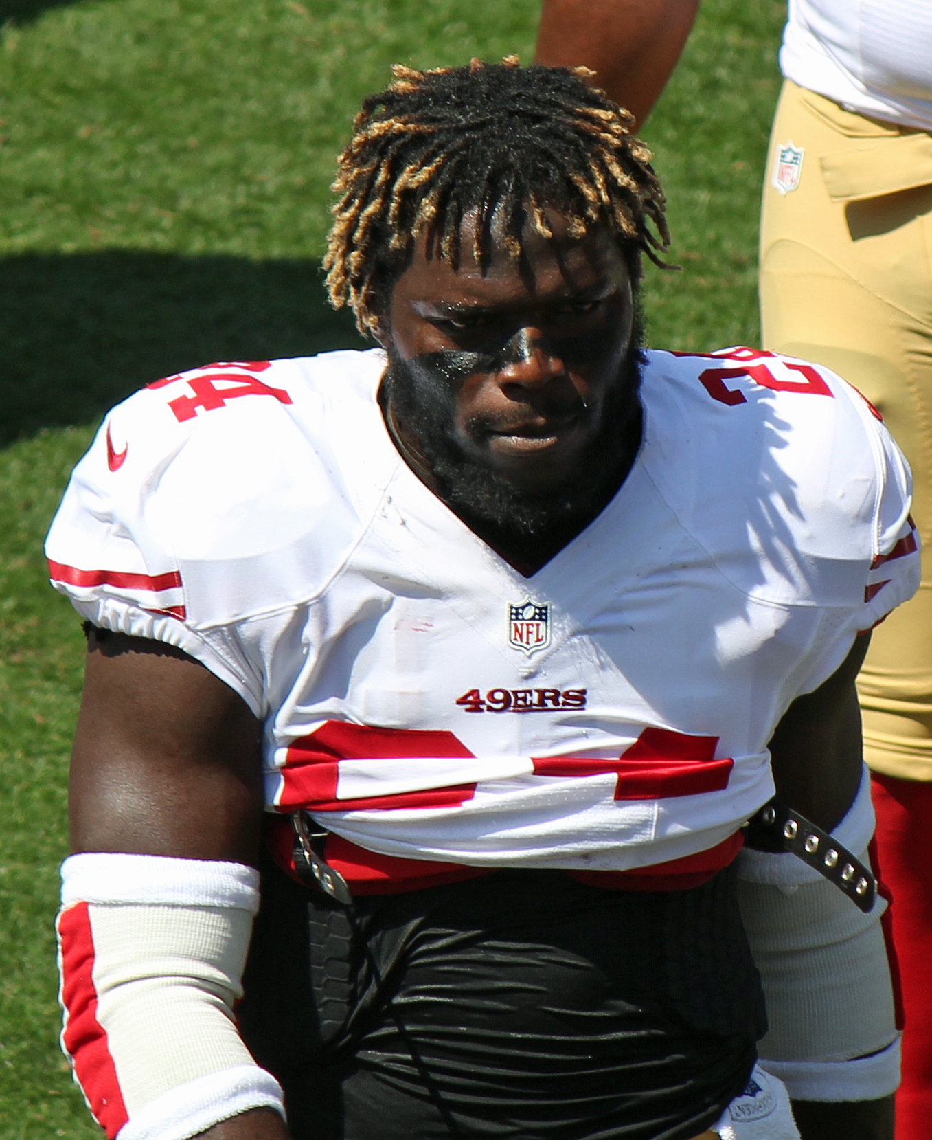 Anthony Dixon Net Worth 2018: What is this NFL football player worth?