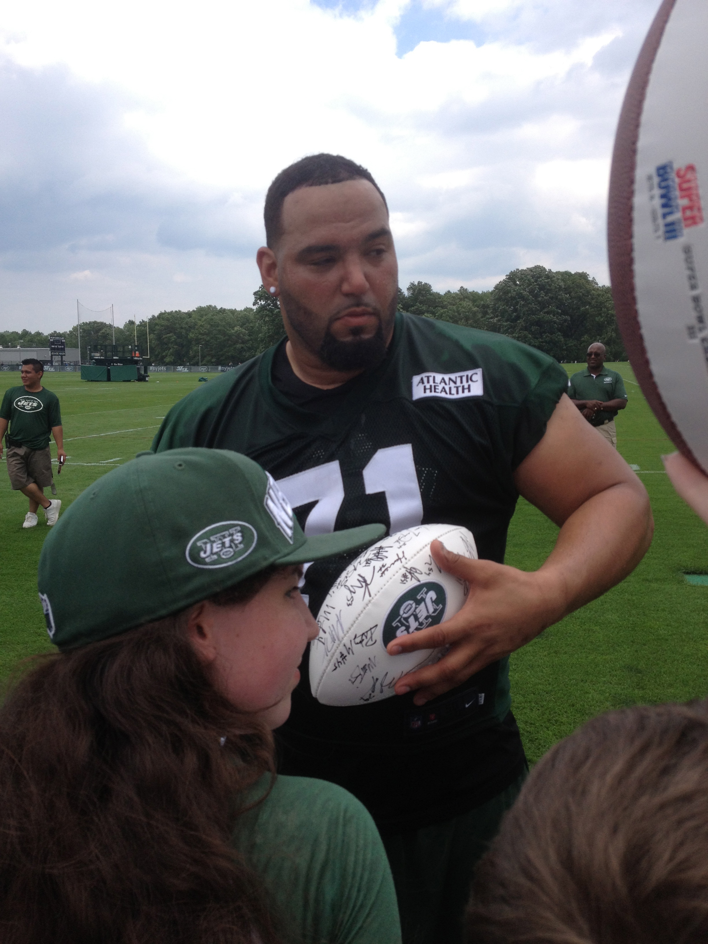 Antonio Garay Net Worth 2018: What is this NFL football player worth?