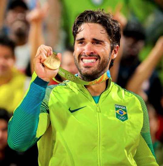 Bruno Oscar Schmidt Net Worth 2018: What is this volleyball player worth?