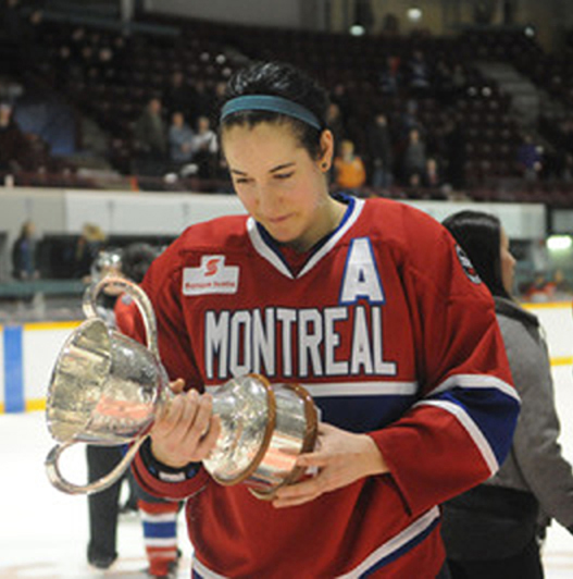 Caroline Ouellette Net Worth 2018: What is this ice hockey player worth?