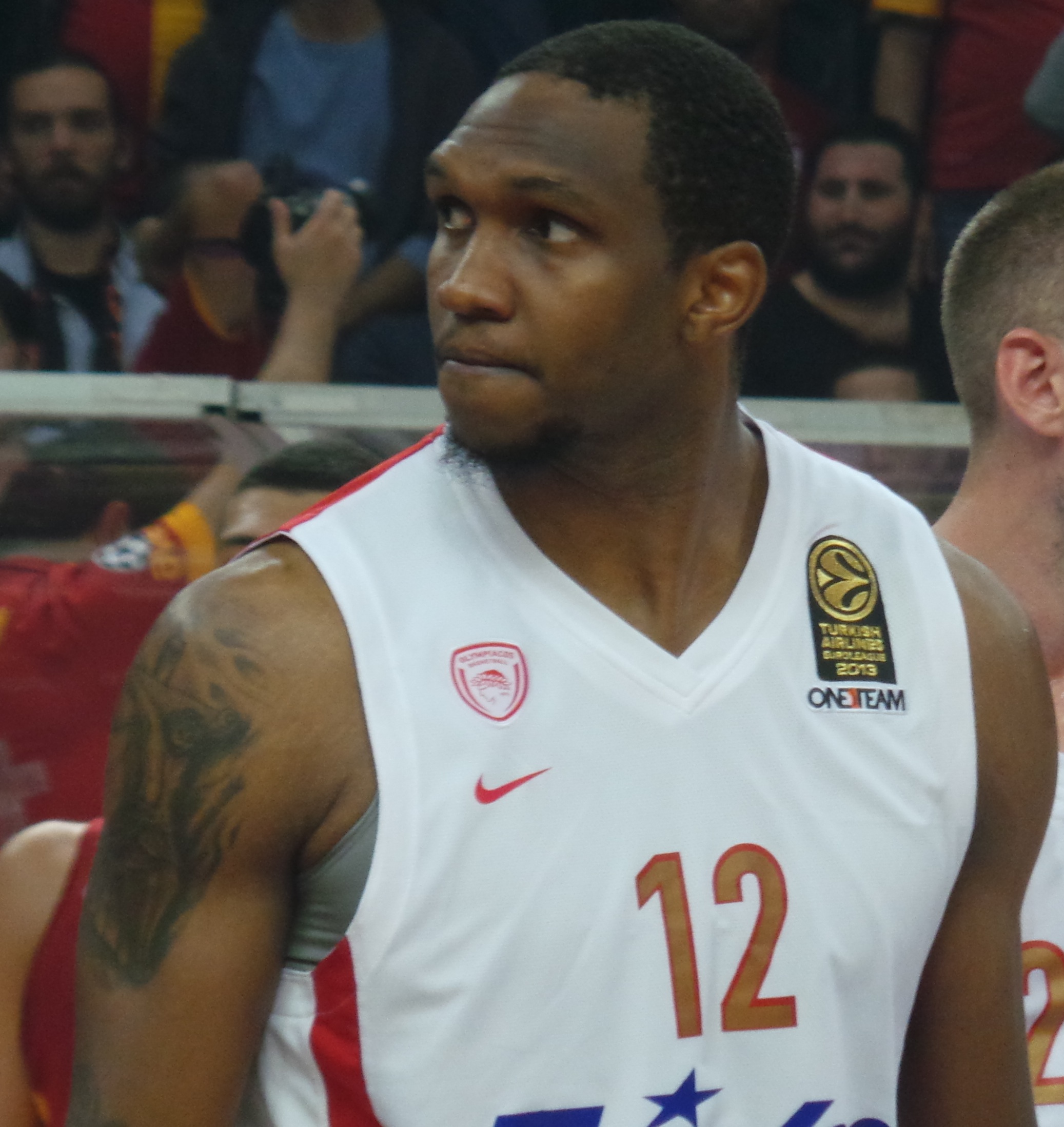 Cedric Simmons Net Worth 2018: What is this basketball player worth?