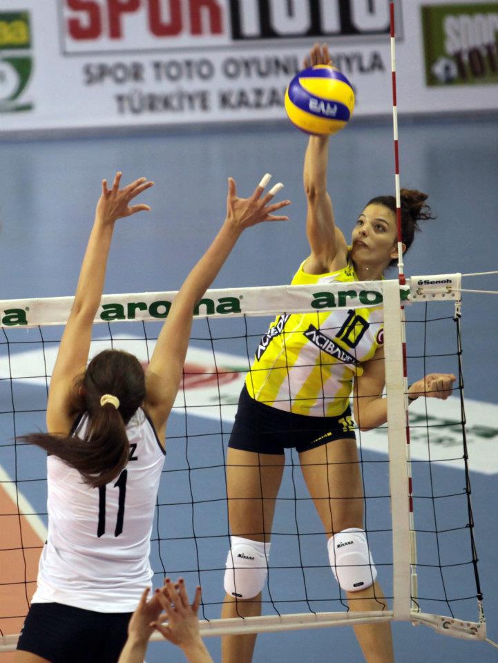 Cemre Erol Net Worth 2018: What is this volleyball player worth?