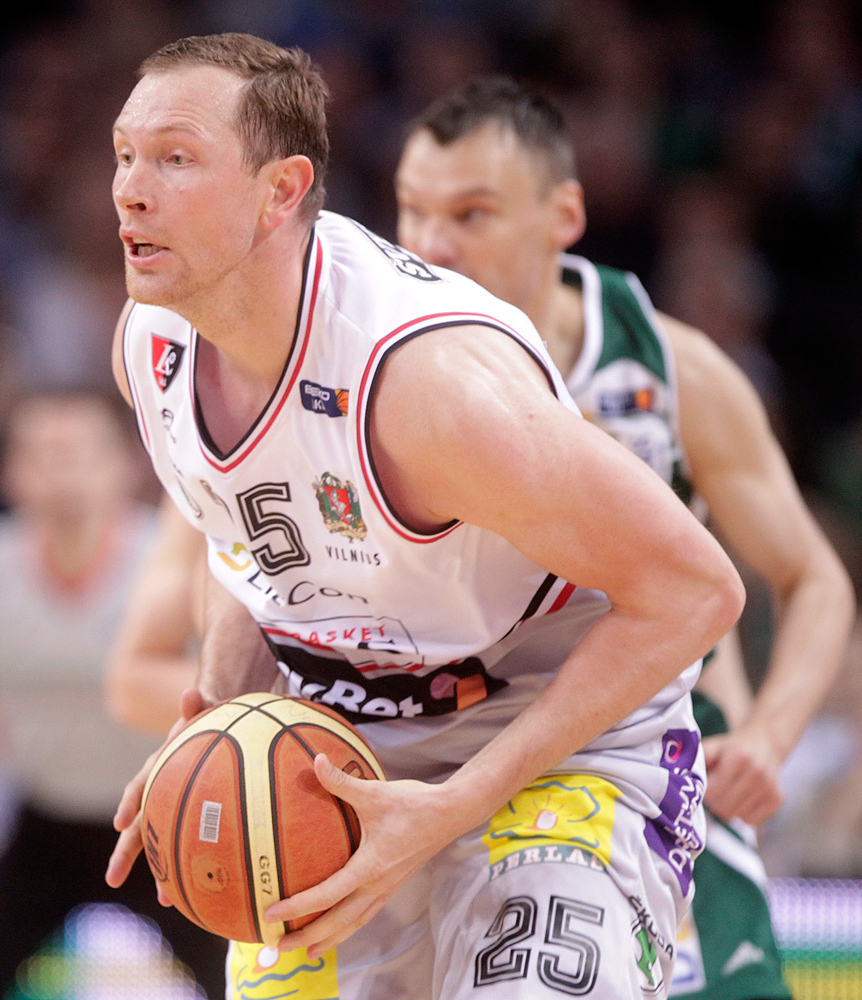 Darius Songaila Net Worth 2018: What is this basketball player worth?