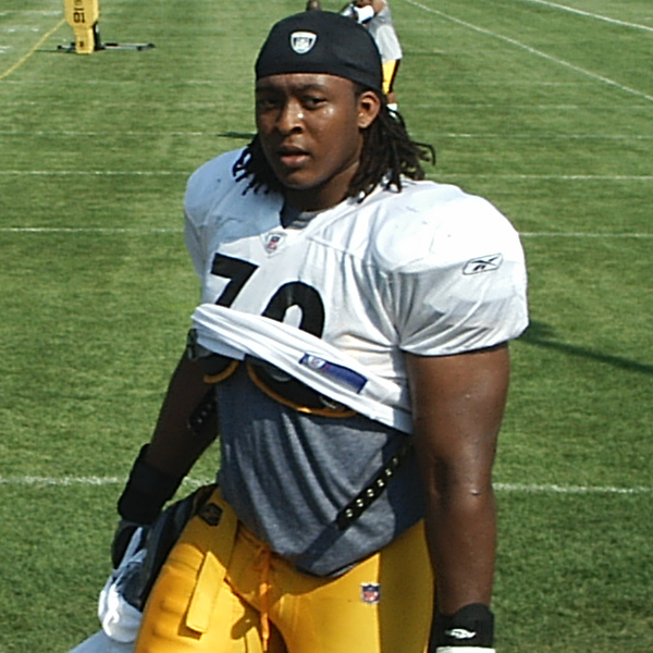 Darnell Stapleton Net Worth 2018: What is this NFL football player worth?