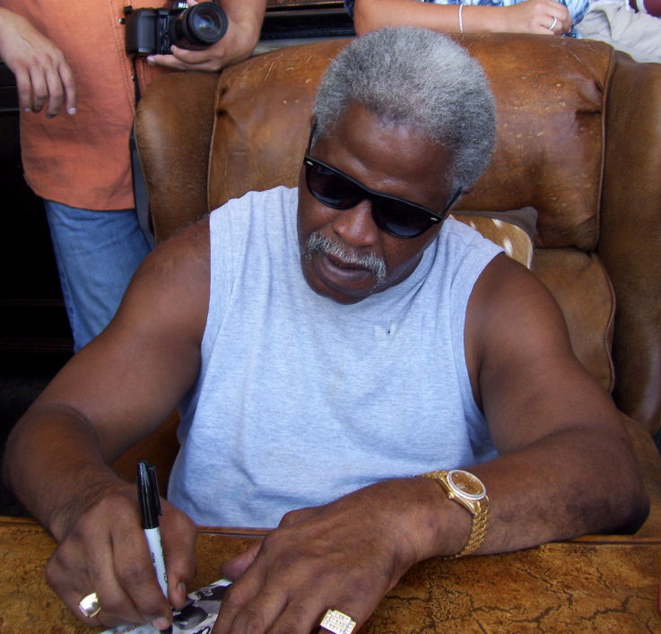Earl Campbell Net Worth 2018: What is this ice hockey player worth?