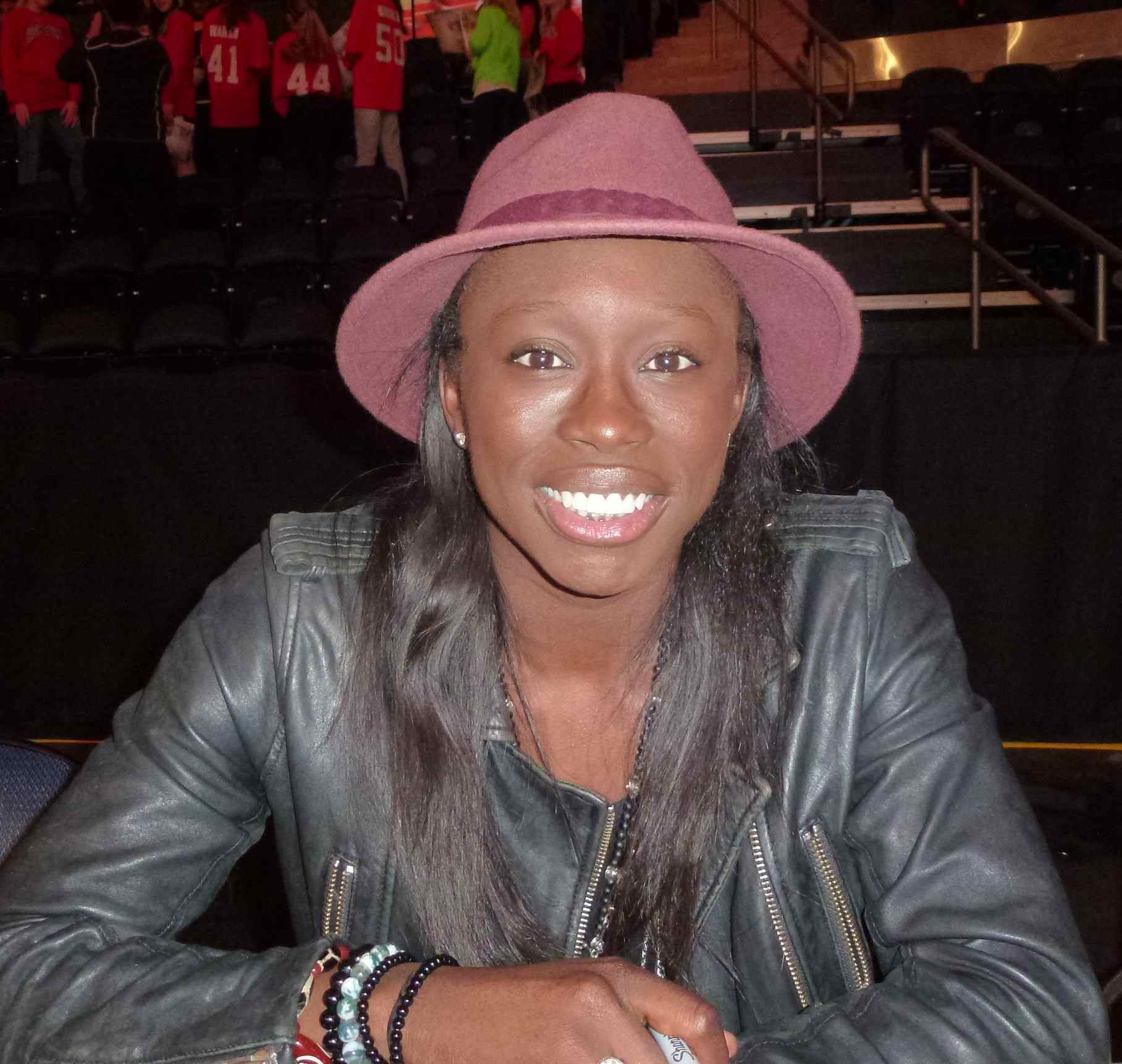 Essence Carson Net Worth 2018: What is this basketball player worth?