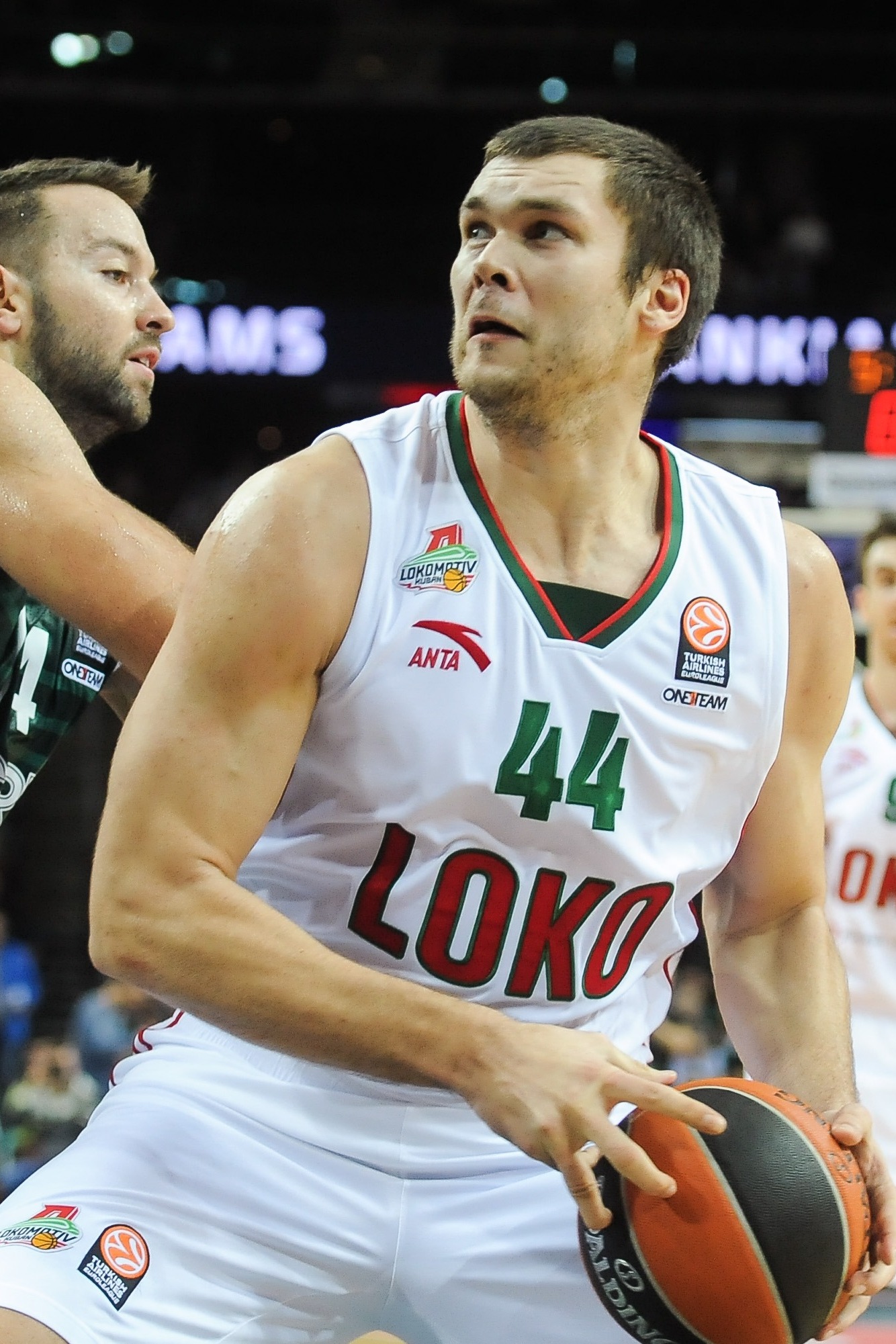 Kyrylo Fesenko Net Worth 2018: What is this basketball player worth?