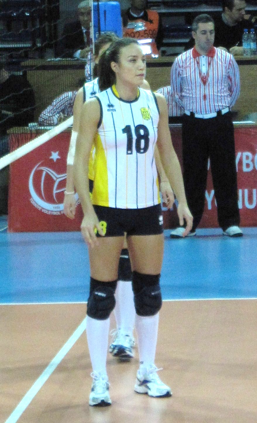 Gizem Giraygil Net Worth 2018: What is this volleyball player worth?