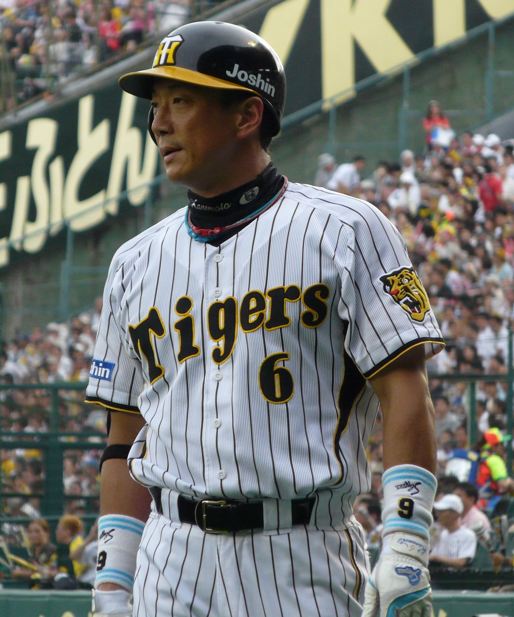 Tomoaki Kanemoto Net Worth 2018: What is this baseball player worth?
