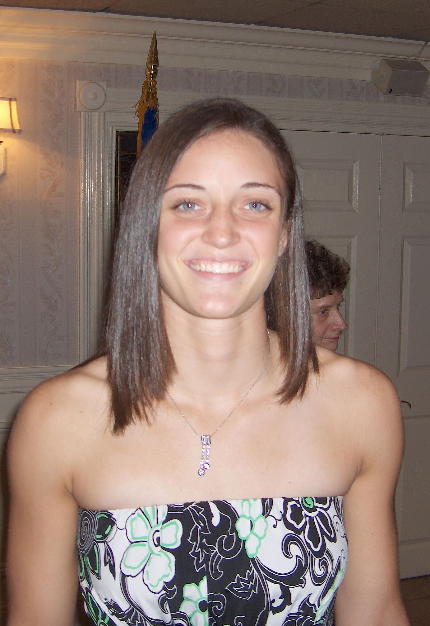 Kelly Faris Net Worth 2018: What is this basketball player worth?