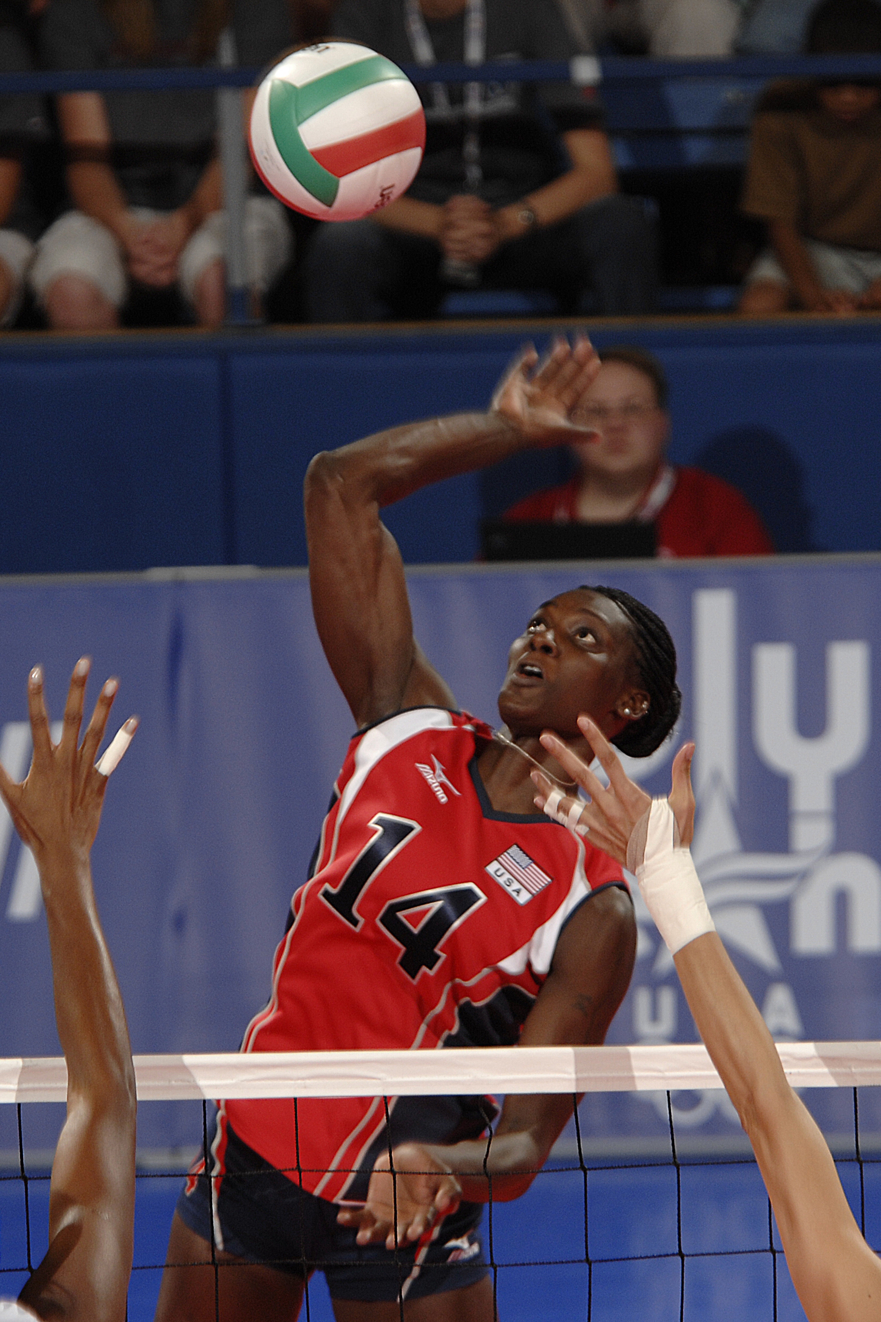 Kim Willoughby Net Worth 2018: What is this volleyball player worth?