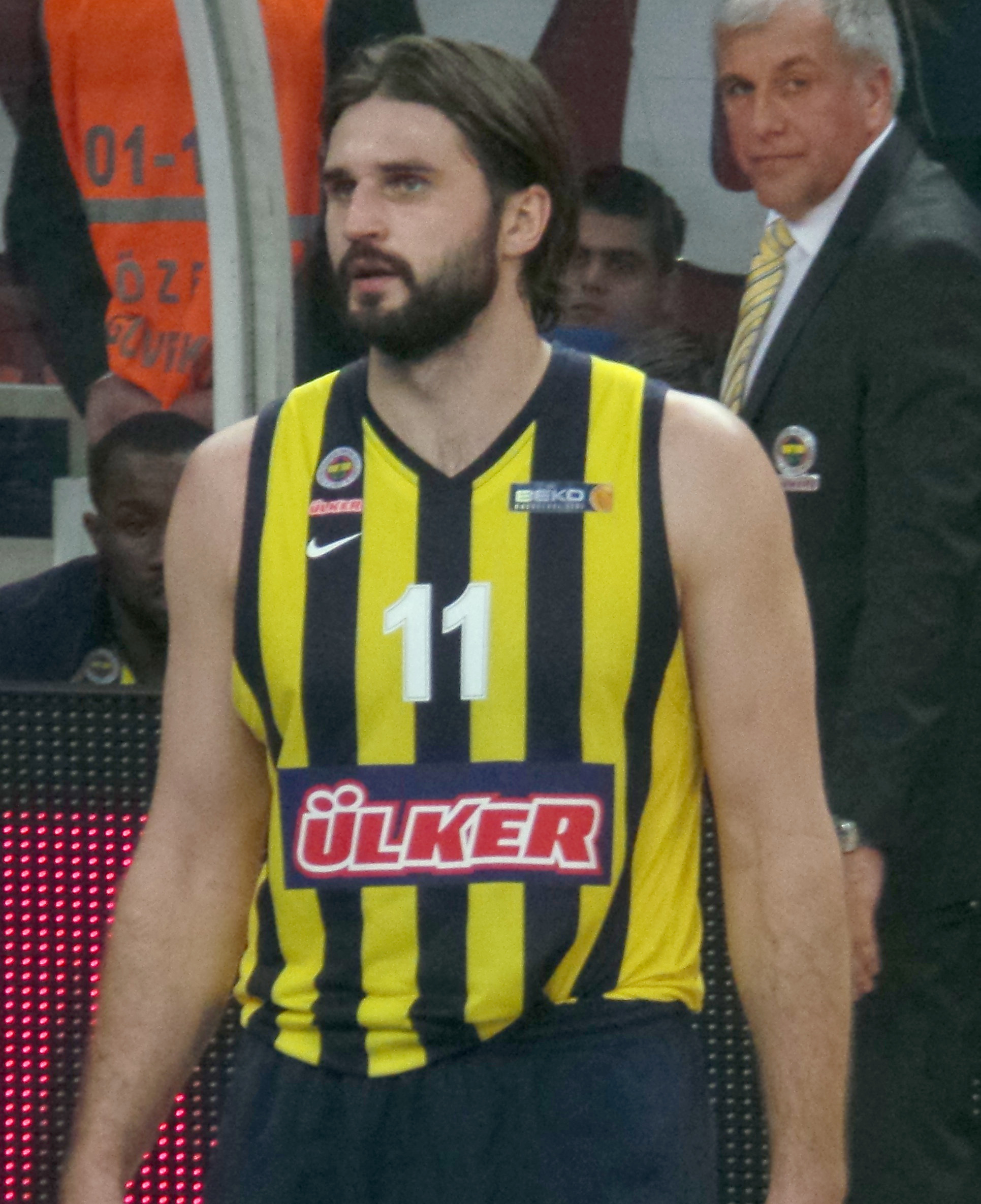 Linas Kleiza Net Worth 2018: What is this basketball player worth?
