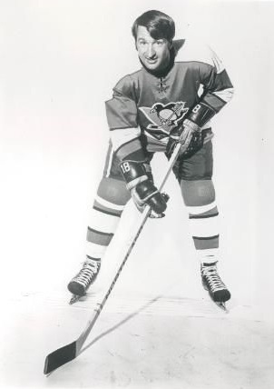Lowell MacDonald Net Worth 2018: What is this ice hockey player worth?