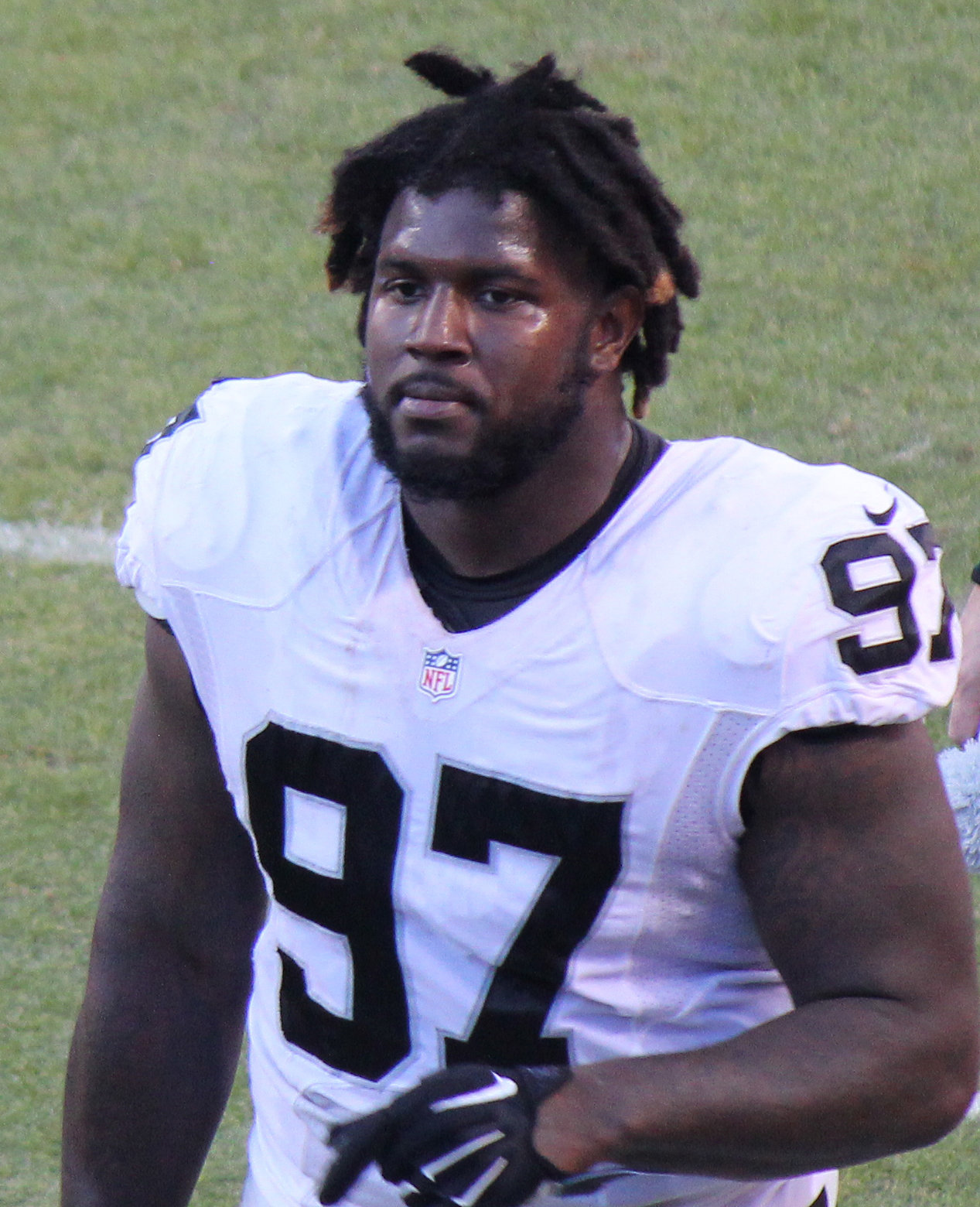 Mario Edwards Jr. Net Worth 2018: What is this NFL football player worth?