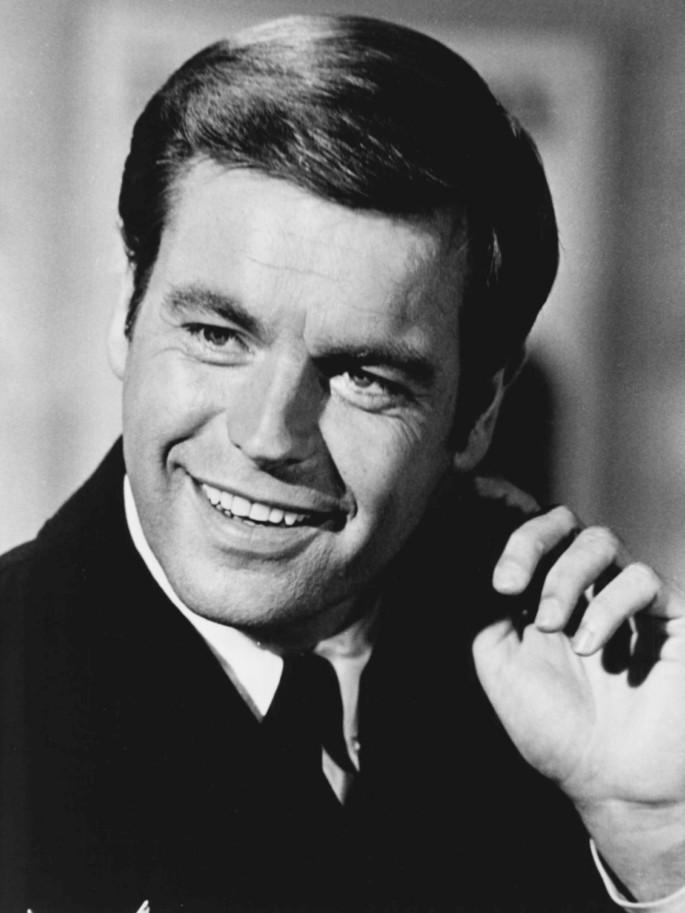 Robert Wagner Net Worth 2018: He’s Now A “Person Of Interest” But What Does That Mean For His Wealth?