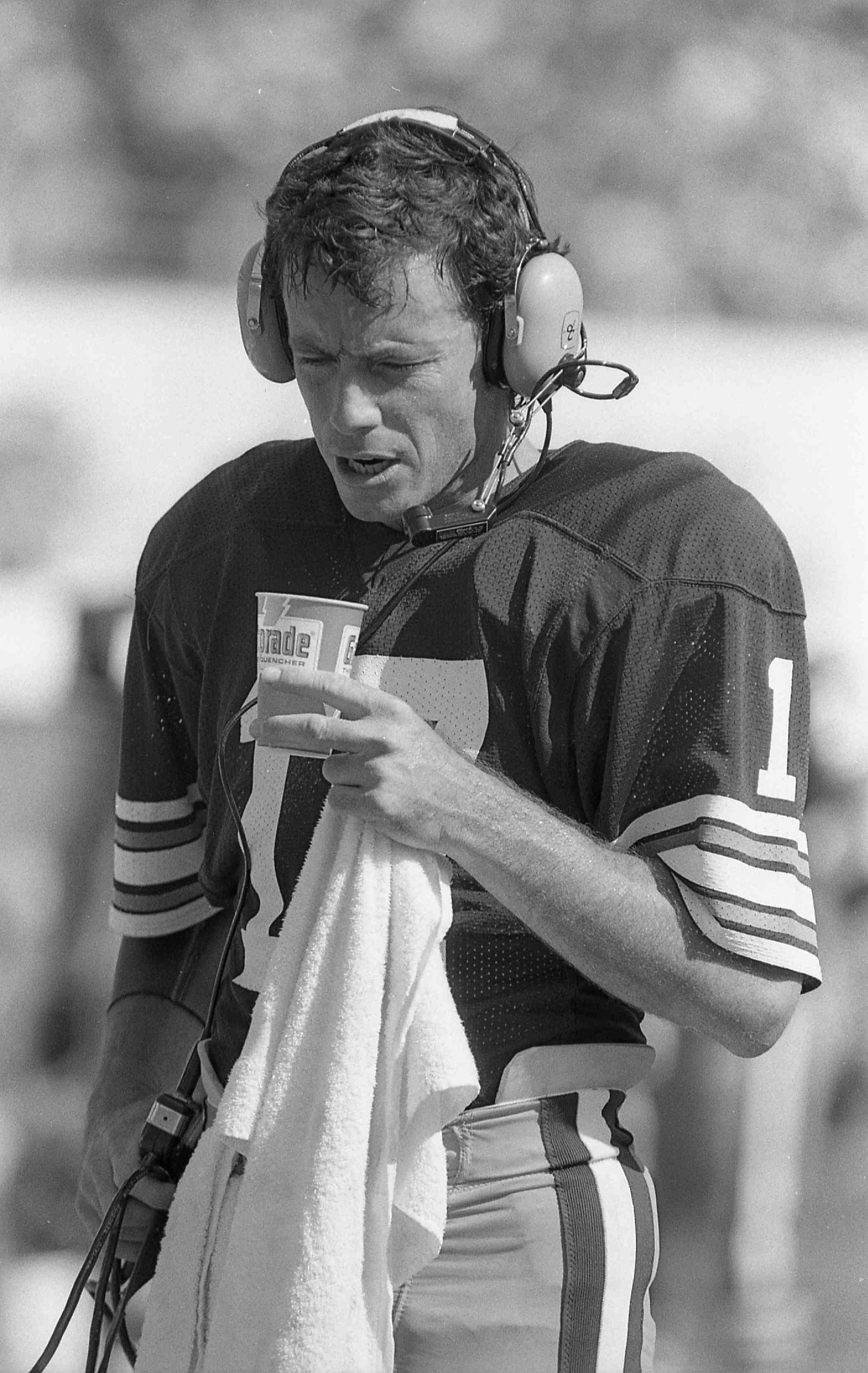 Brian Sipe Net Worth 2018: What is this NFL football player worth?