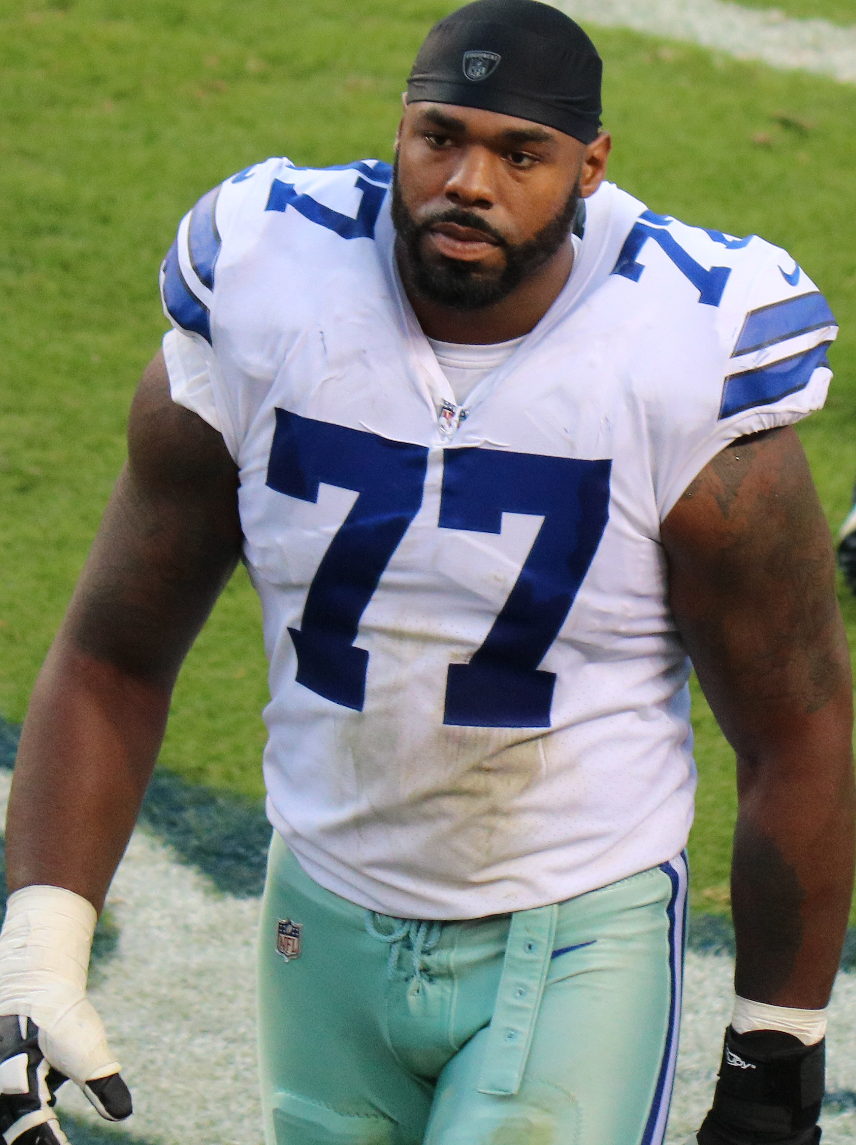 Tyron Smith Net Worth 2018: What is this NFL football player worth?
