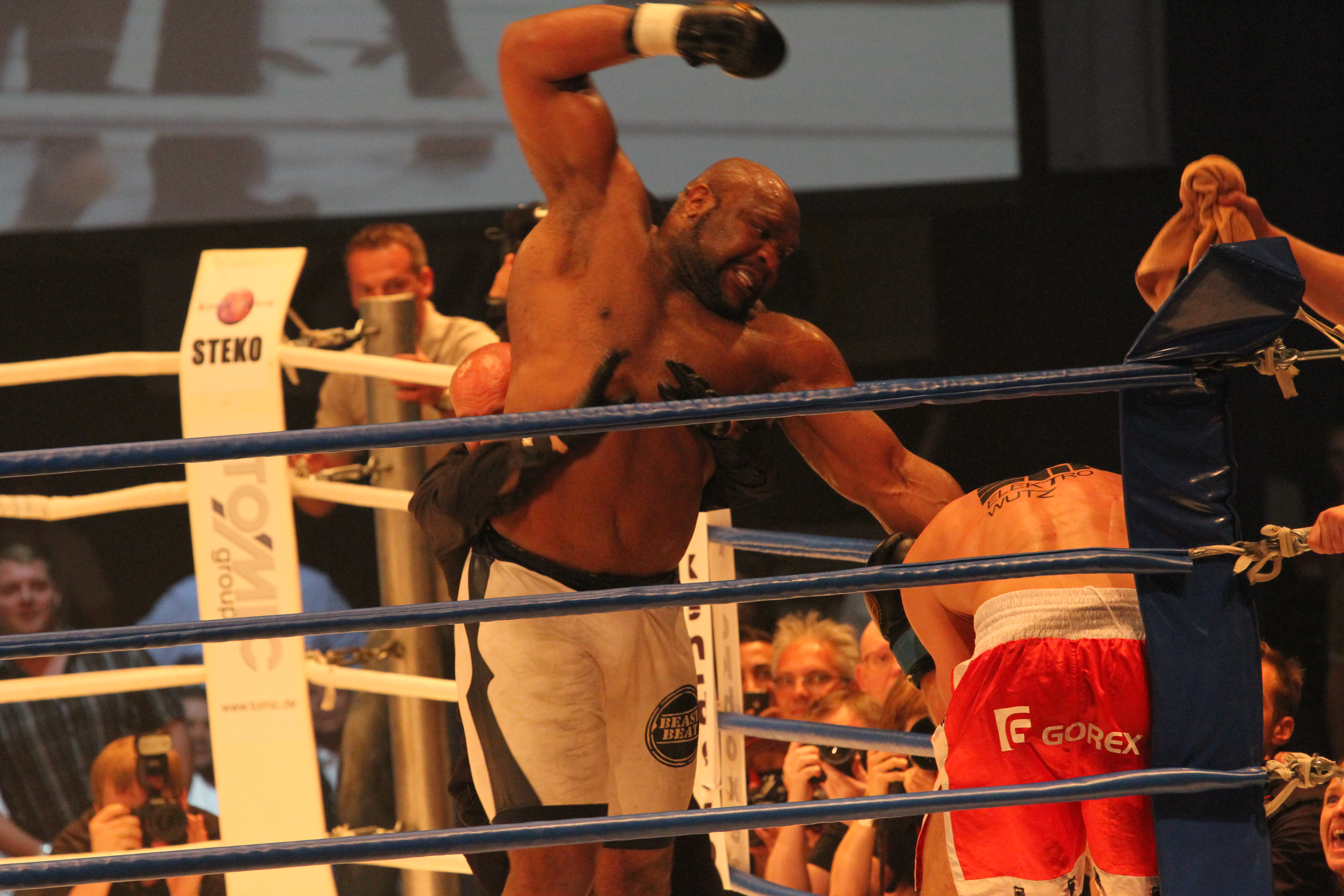 Bob Sapp Net Worth 2018: What is this NFL football player worth?