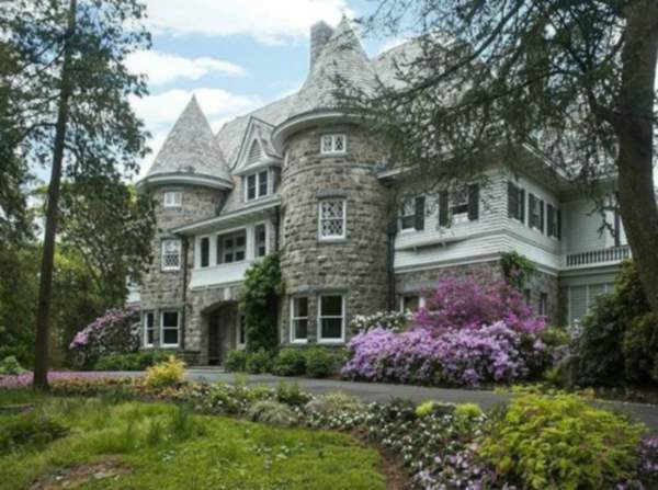 Want to see the most expensive house in America?