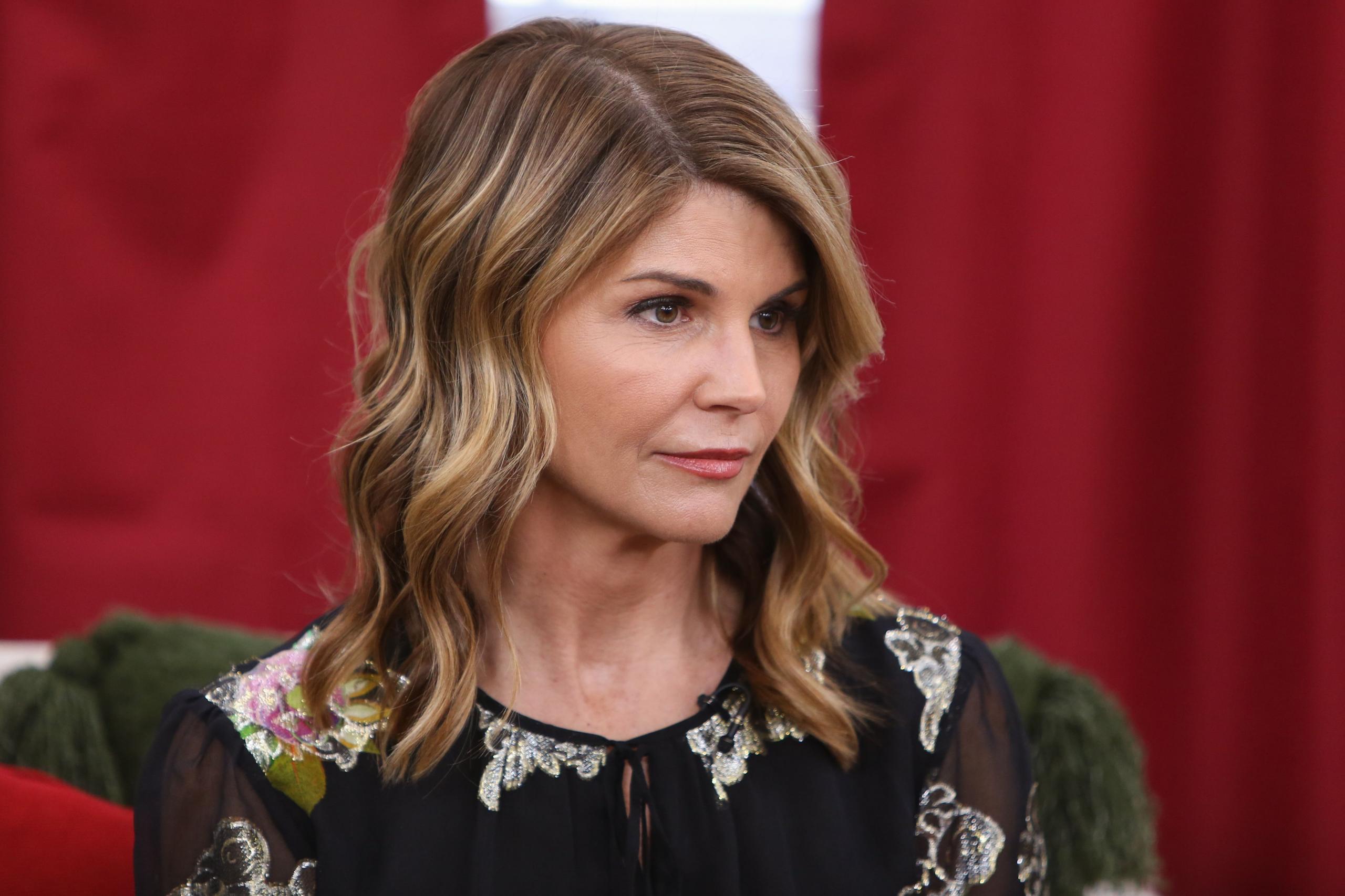 Lori Loughlin Is in Prison and Have to Spend Fourteen Days in Quarantine